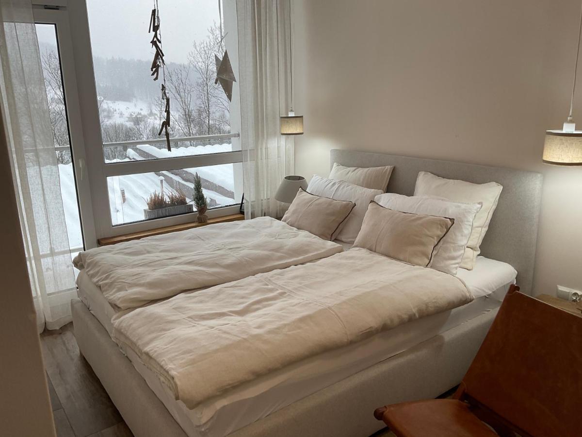 Hearth Hill View Apartment Устронь Екстер'єр фото